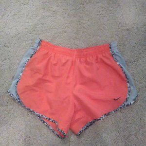 Nike peachy pink 3" shorts